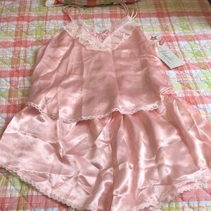 NWT Vintage Nicole Lace Cami & Shorts Lingerie